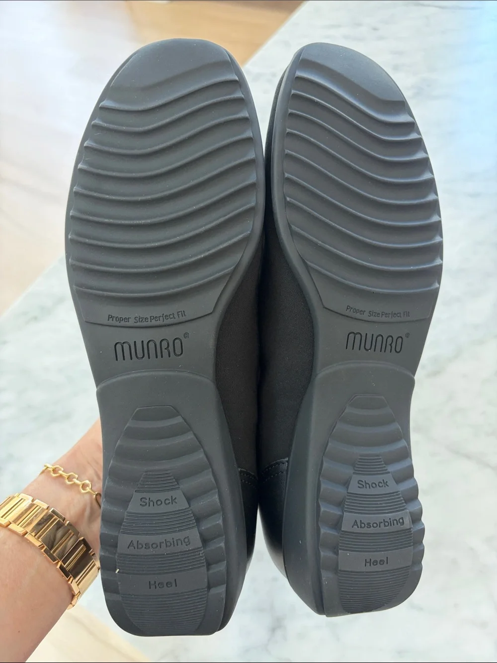 Munro Traveler Black Stretch Fabric Slip-On Comfort Flats
